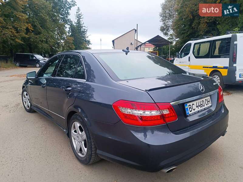 Mercedes-Benz E-Class 2011