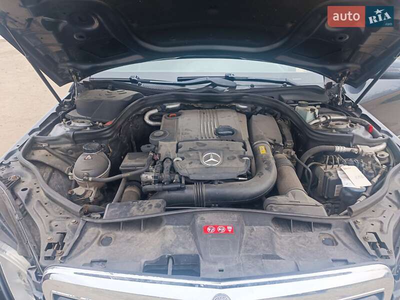 Mercedes-Benz E-Class 2011