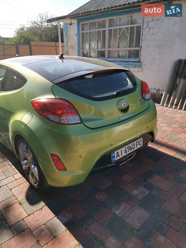 Hyundai Veloster 2012