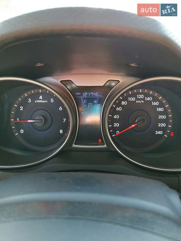 Hyundai Veloster 2012