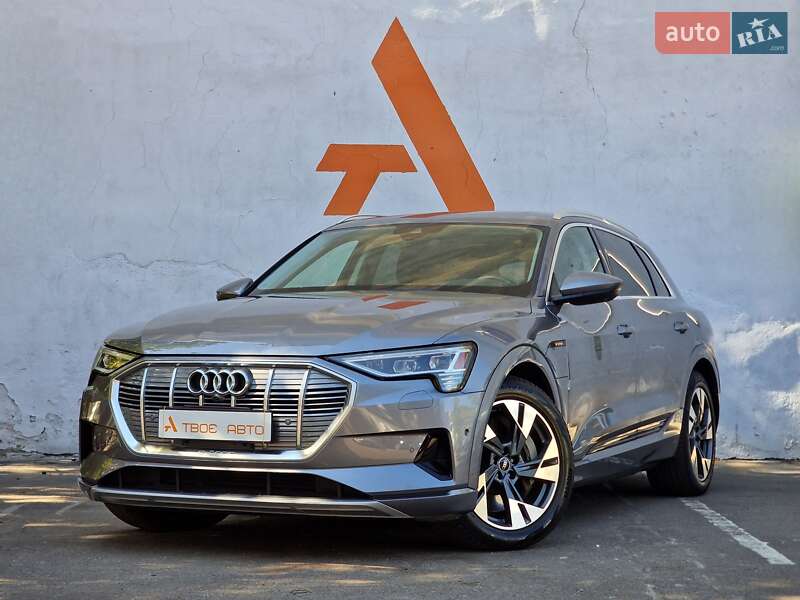Audi-76