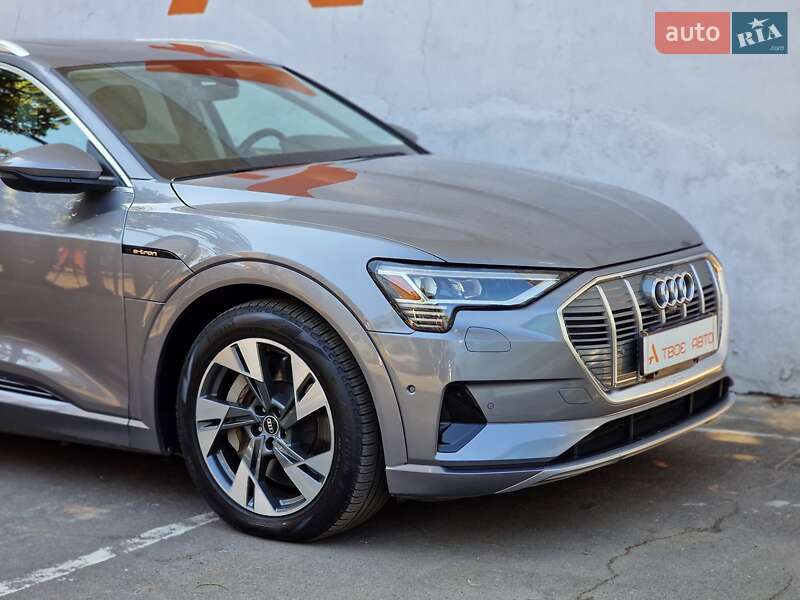 Audi-47