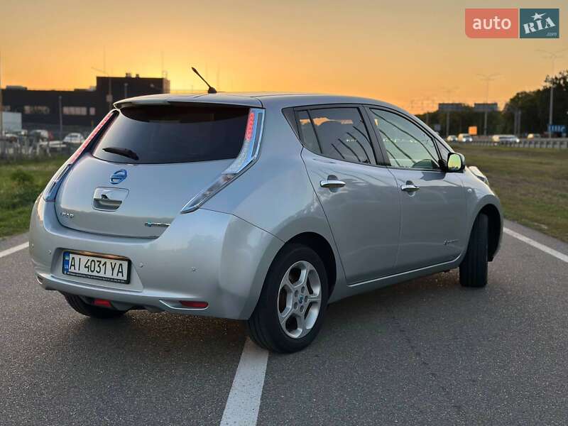 Nissan Leaf 2013