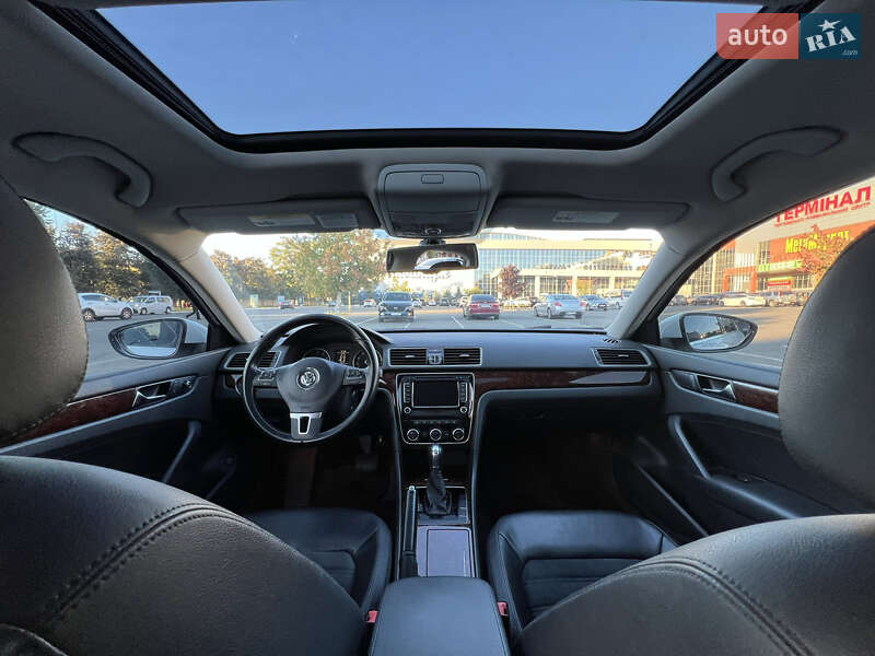 Volkswagen Passat 2011