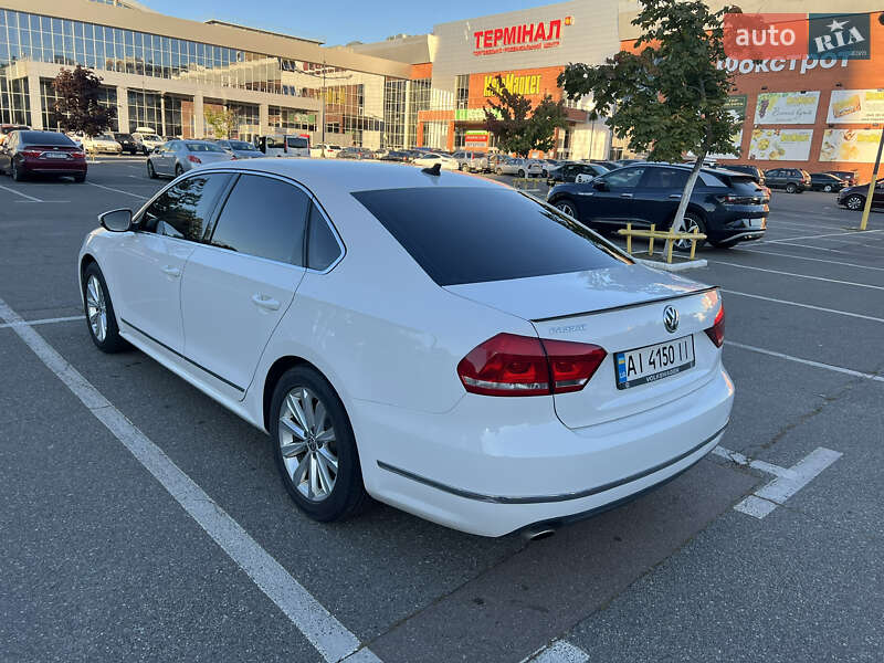 Volkswagen Passat 2011
