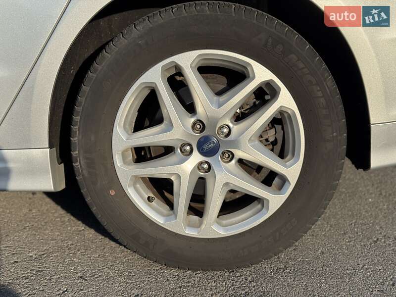 Ford Fusion 2013