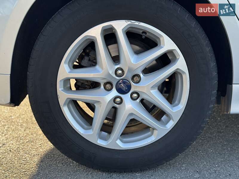 Ford Fusion 2013