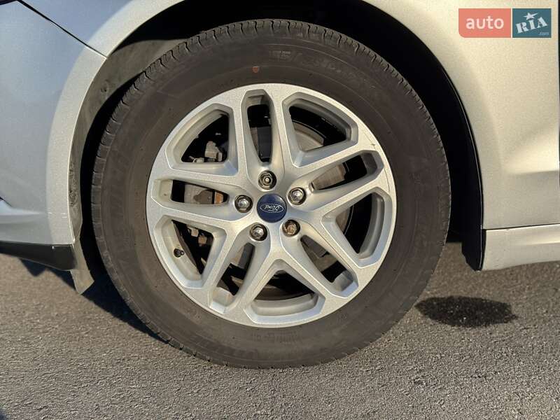 Ford Fusion 2013
