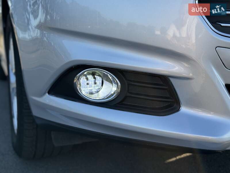 Ford Fusion 2013