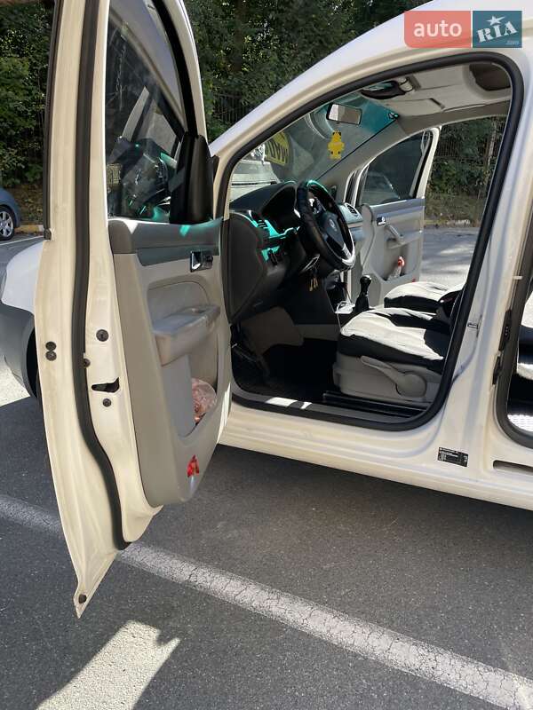 Volkswagen Caddy 2008