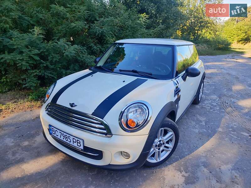 MINI Cooper 2011