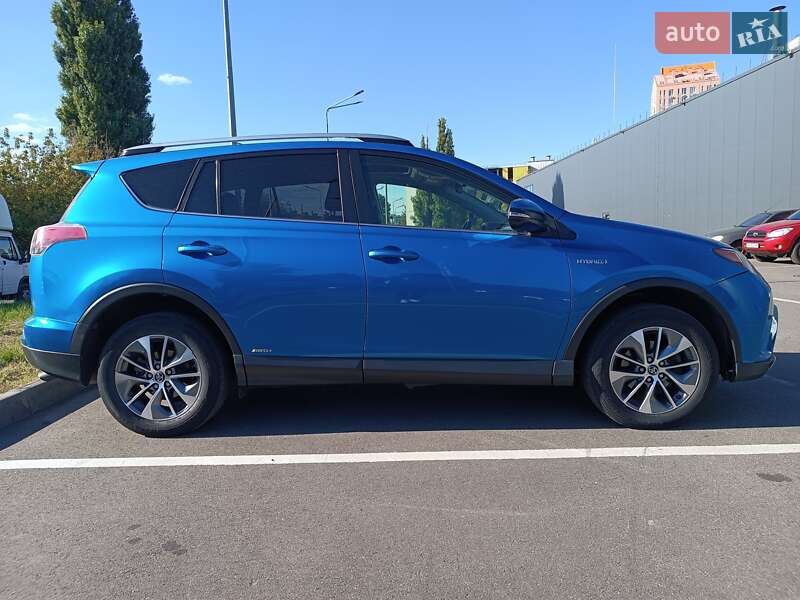 Toyota RAV4 2017