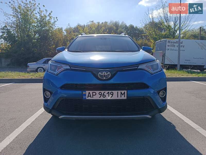 Toyota RAV4 2017