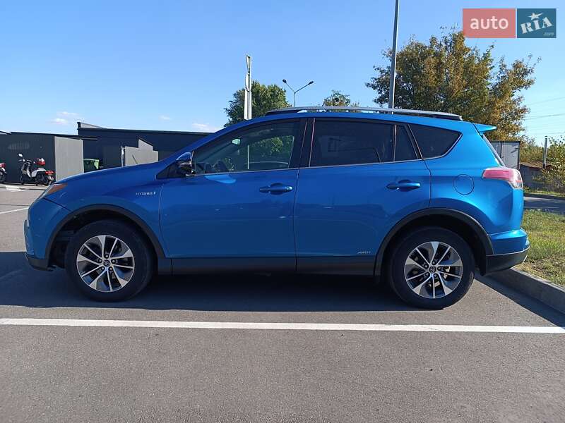 Toyota RAV4 2017
