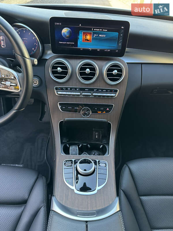 Mercedes-Benz C-Class 2021