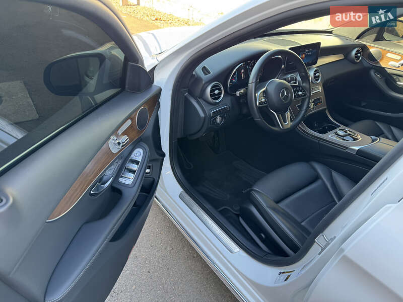 Mercedes-Benz C-Class 2021