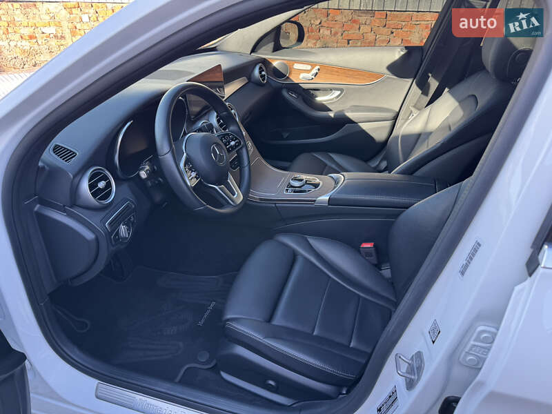 Mercedes-Benz C-Class 2021