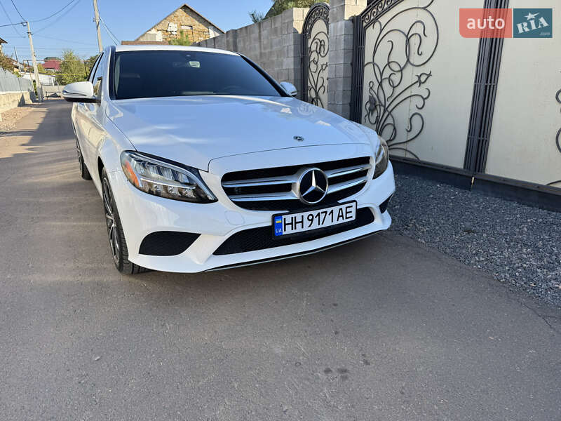 Mercedes-Benz C-Class 2021