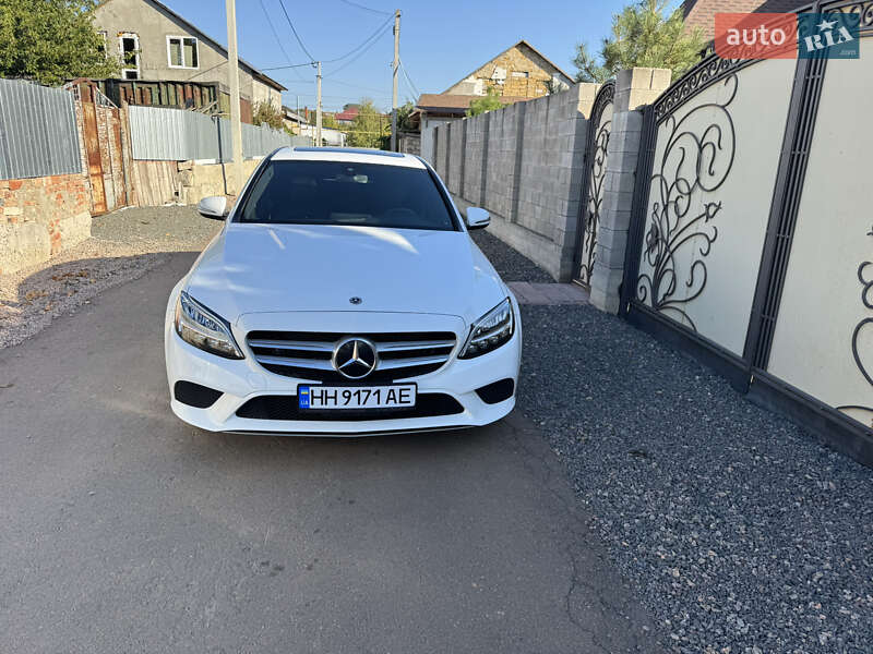 Mercedes-Benz C-Class 2021