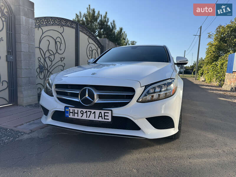 Mercedes-Benz C-Class 2021
