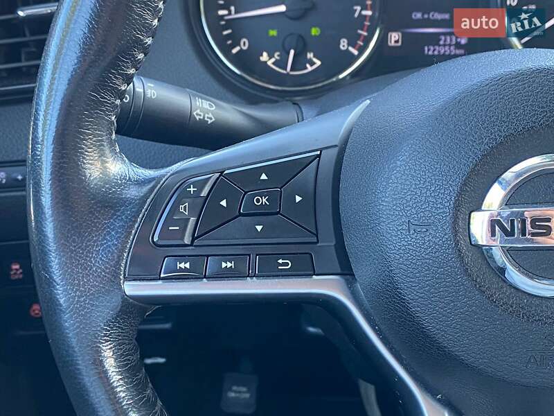 Nissan-22