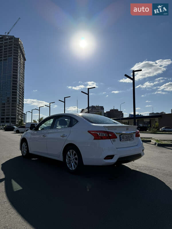 Nissan Sentra 2018