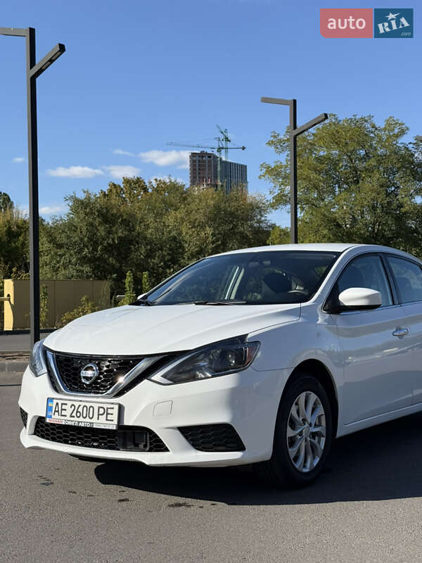 Nissan Sentra 2018