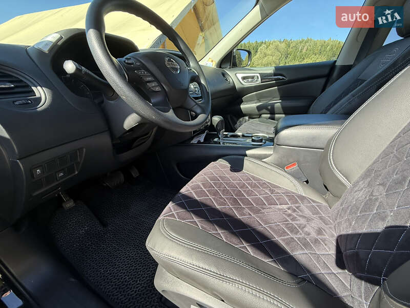 Nissan Pathfinder 2018