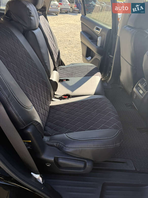 Nissan Pathfinder 2018