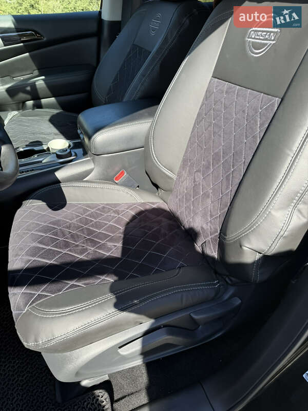 Nissan Pathfinder 2018