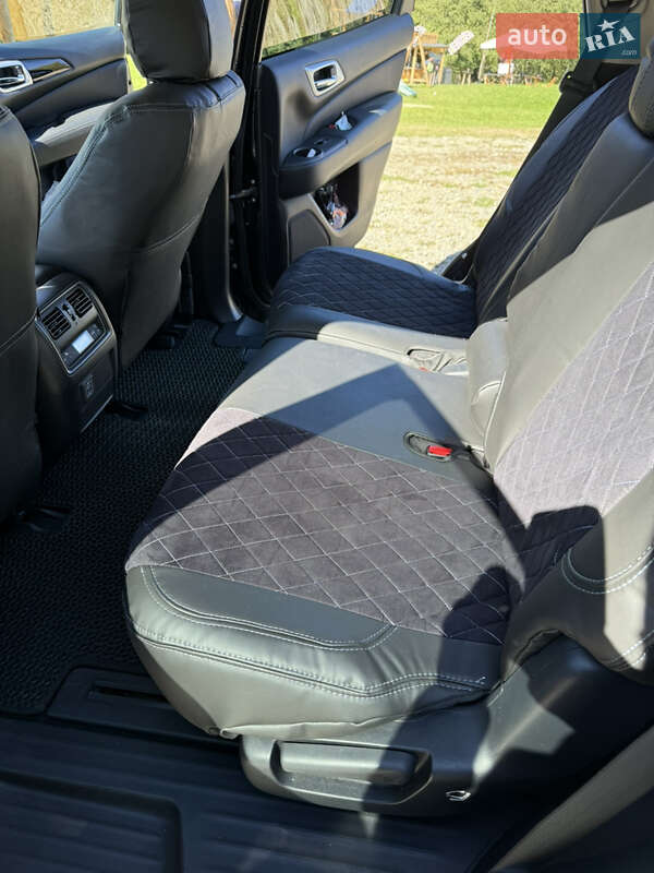 Nissan Pathfinder 2018