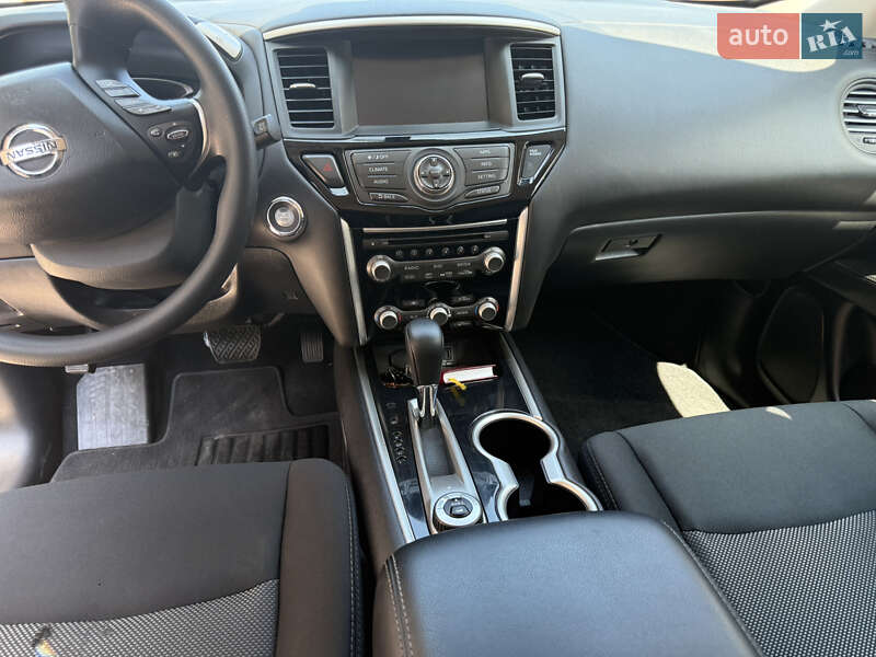 Nissan Pathfinder 2018