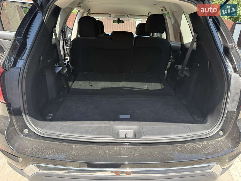 Nissan Pathfinder 2018