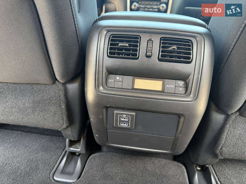 Nissan Pathfinder 2018