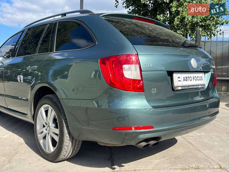 Skoda Superb 2011