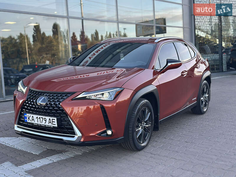 Lexus-37