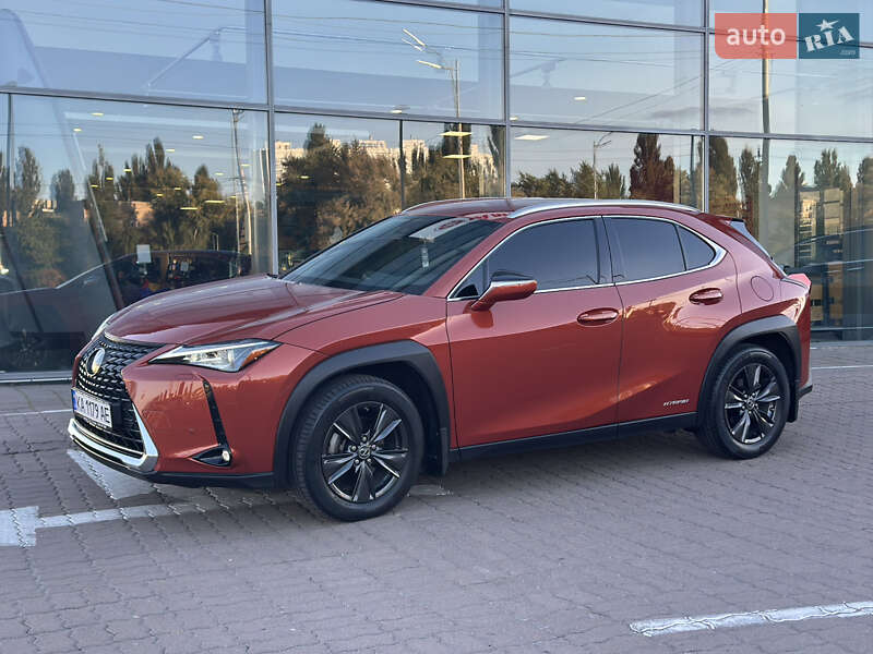 Lexus-16
