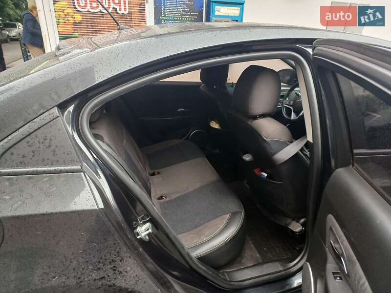 Chevrolet Cruze 2012