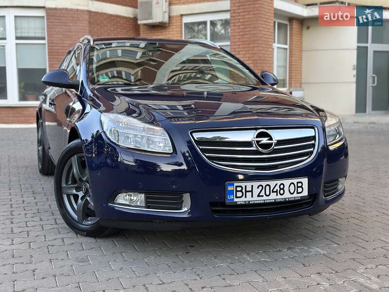 Opel Insignia 2011