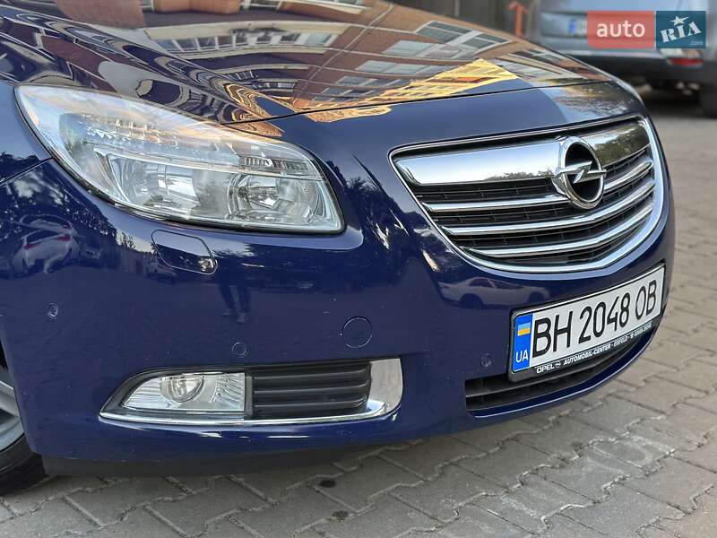 Opel Insignia 2011