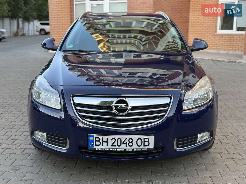 Opel Insignia 2011