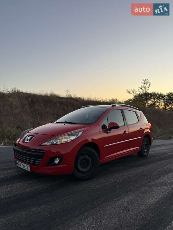Peugeot 207 2011