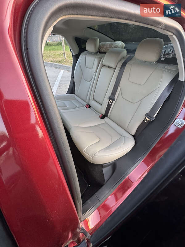 Ford Fusion 2014