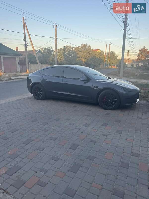 Tesla Model 3 2022