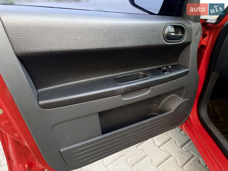 Mitsubishi Colt 2009