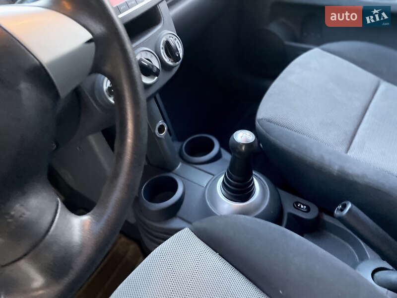 Mitsubishi Colt 2009