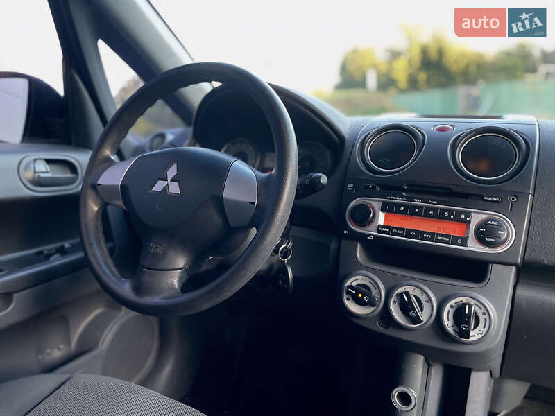 Mitsubishi Colt 2009