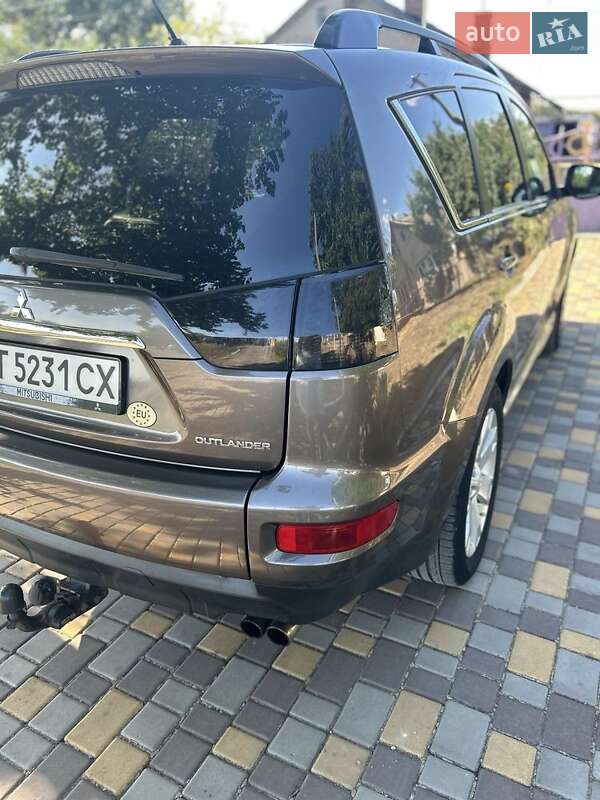 Mitsubishi Outlander 2011