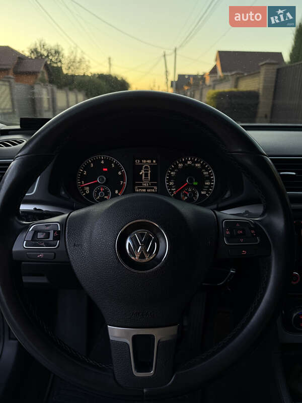 Volkswagen Passat 2012