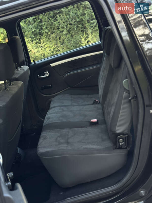 Dacia Logan MCV 2011